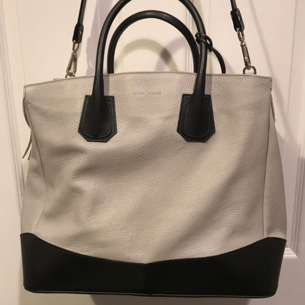 Cuir Rose large Grey and black leather bag